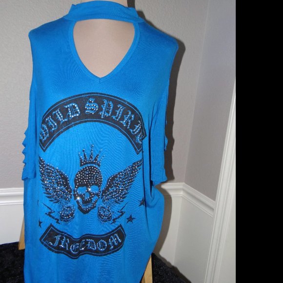 Edgy Woman's Blue WILD SPIRIT Embellished Skull Cold Shoulder T-shirt 4X NWT - Picture 1 of 7